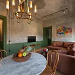 The Han -Amazing Historical Apartments In Prime Location